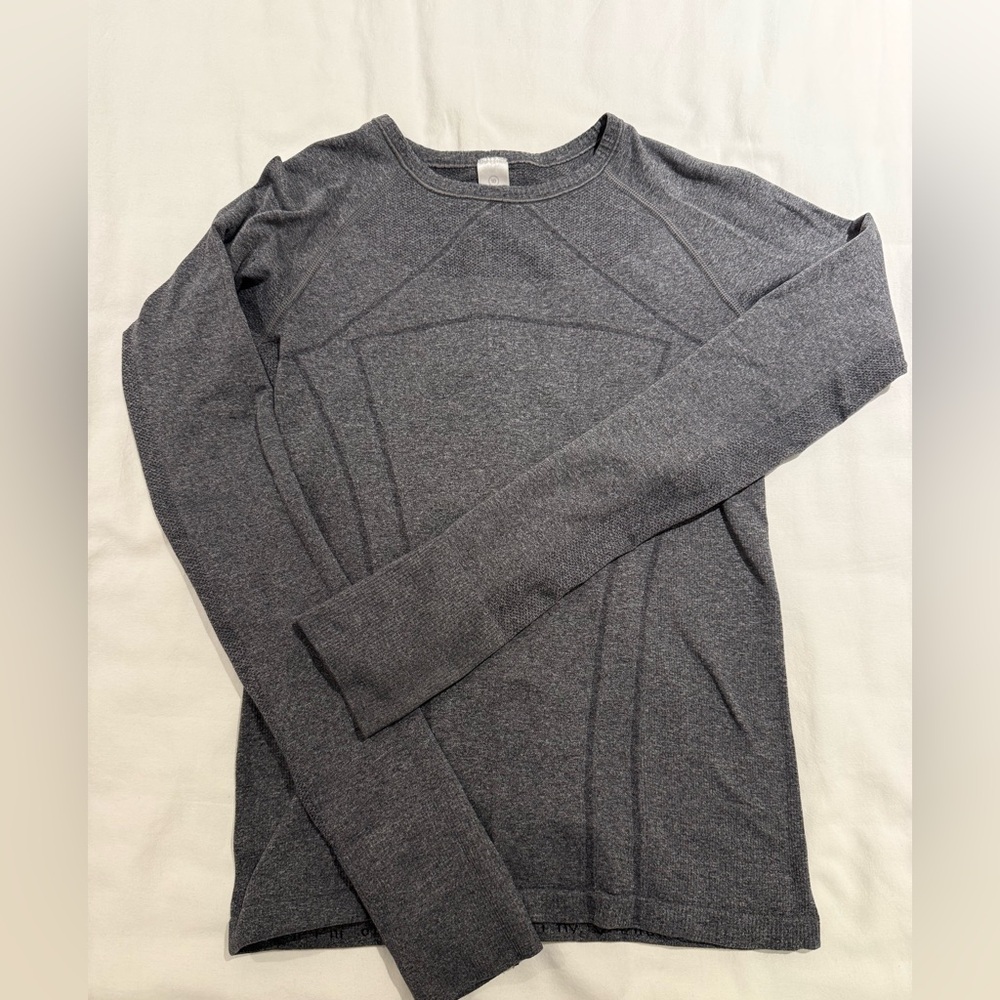 Ivivva Girls Dark Gray Long Sleeve Tee in technical fabric